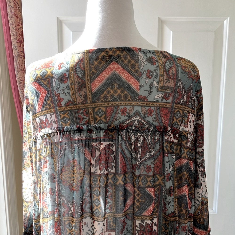 Bobbie Brooks Patchwork/Boho Peasant Top Multicol… - image 8